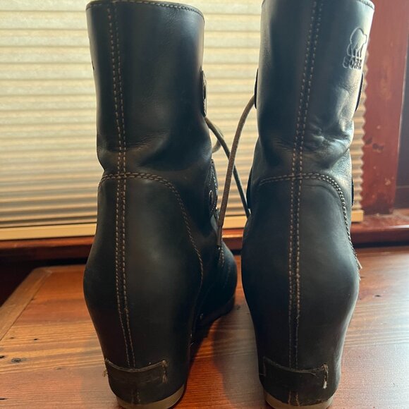 Sorel Joan of Arctic Wedge Boots - Picture 3 of 4